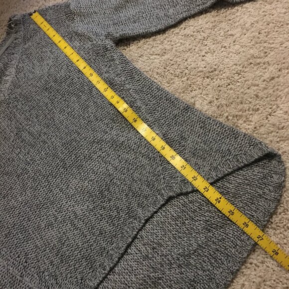 NWOT Grey Knit Drop Tail Hem Sweater With Acid Yellow Elbow Patches - Picture 15 of 16